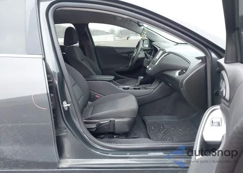 2017 Chevrolet Malibu Ls z USA, uszkodzony, nr VIN 1G1ZB5ST5HF198386